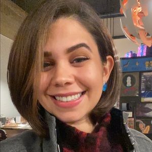 Meet your Posher, Khadija